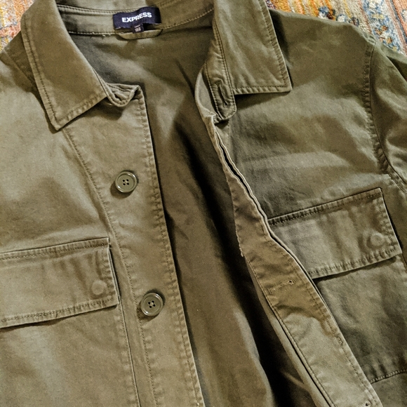 Express cropped oversize jacket. - Picture 5 of 8